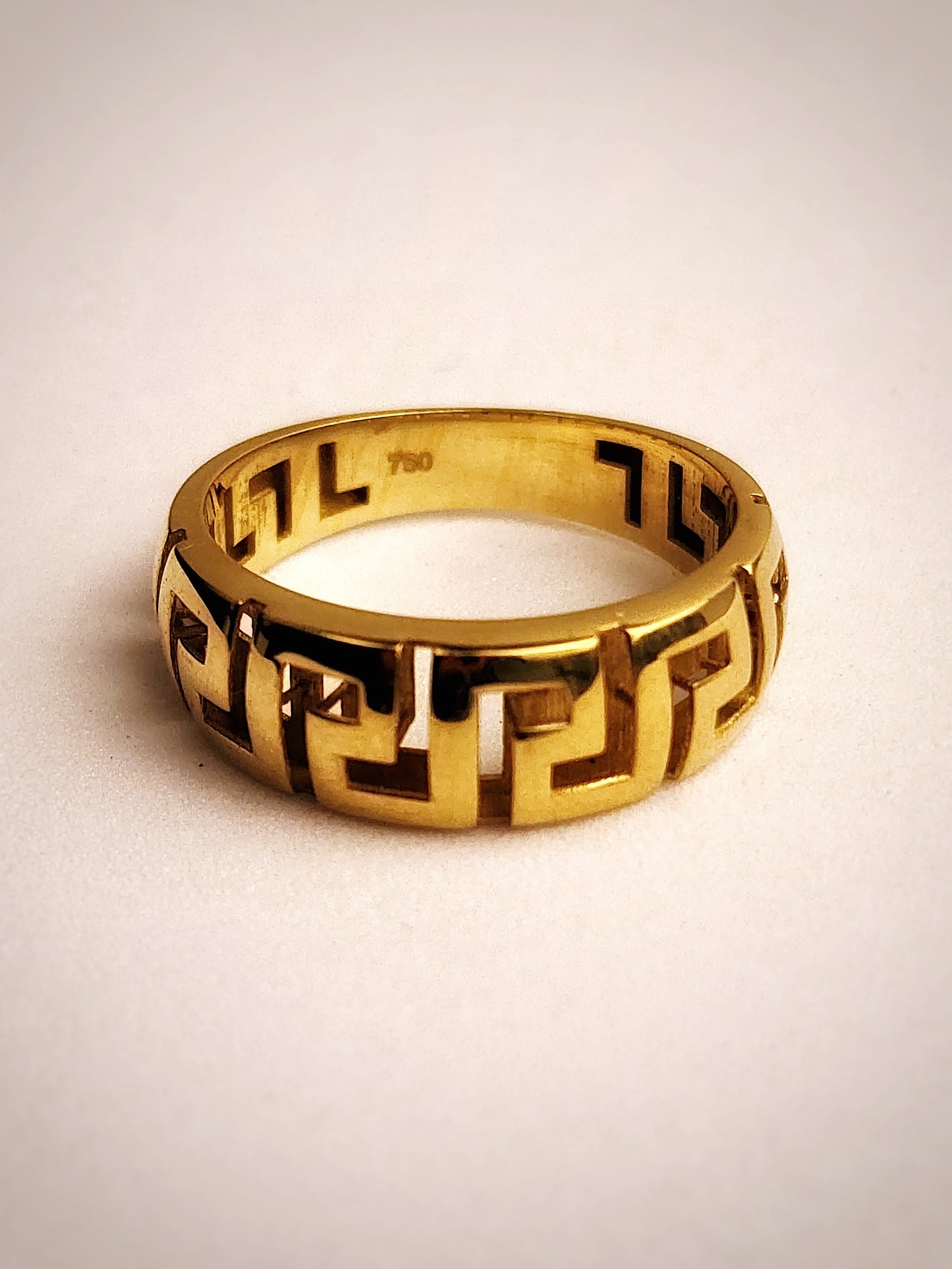 ANILLO VERSECE CALADO