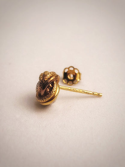 CONJUNTO DE ARETES Y DIJE NUDO 3 OROS