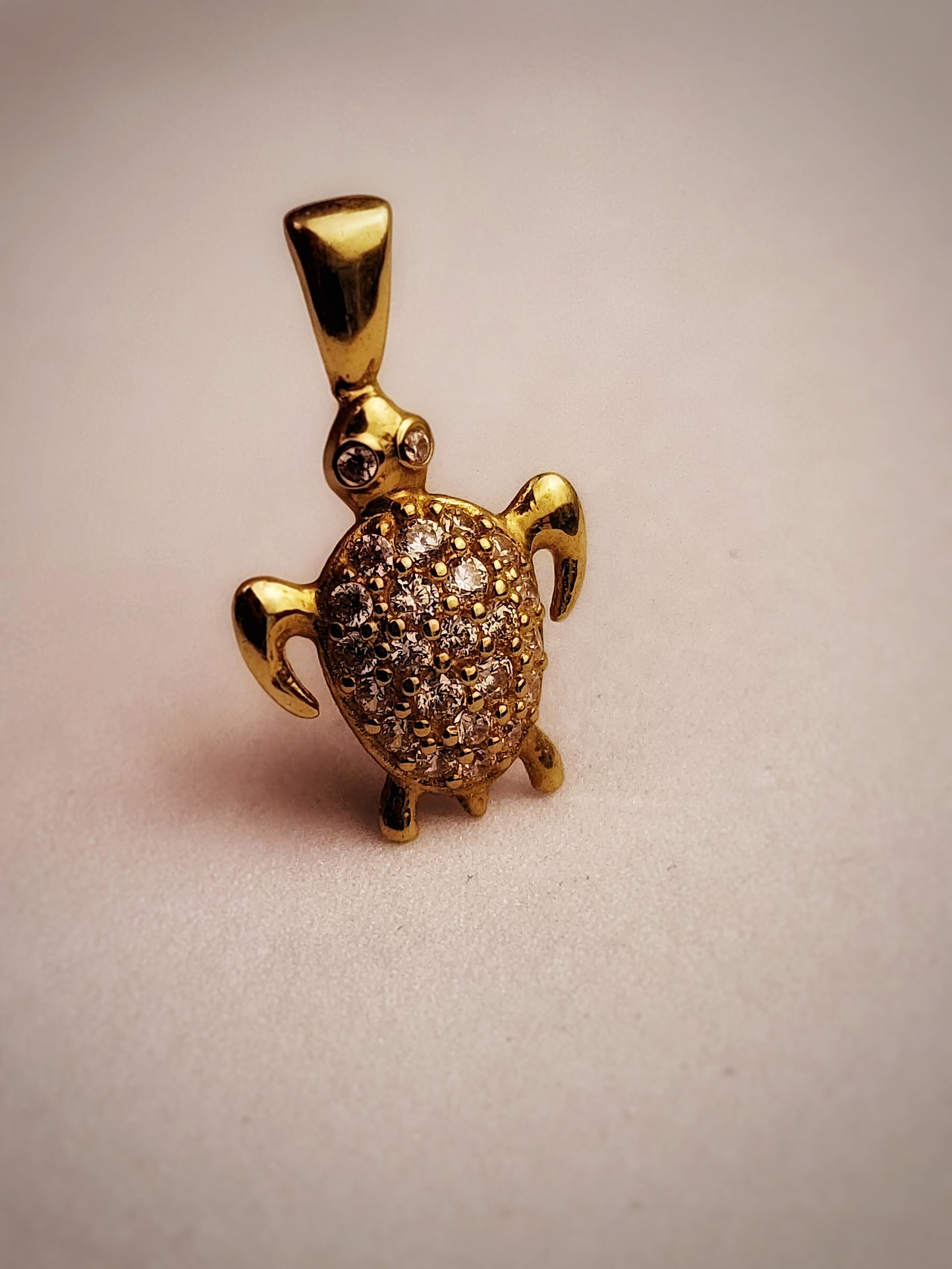 COLGANTE TORTUGA CON PIEDRAS BLANCAS