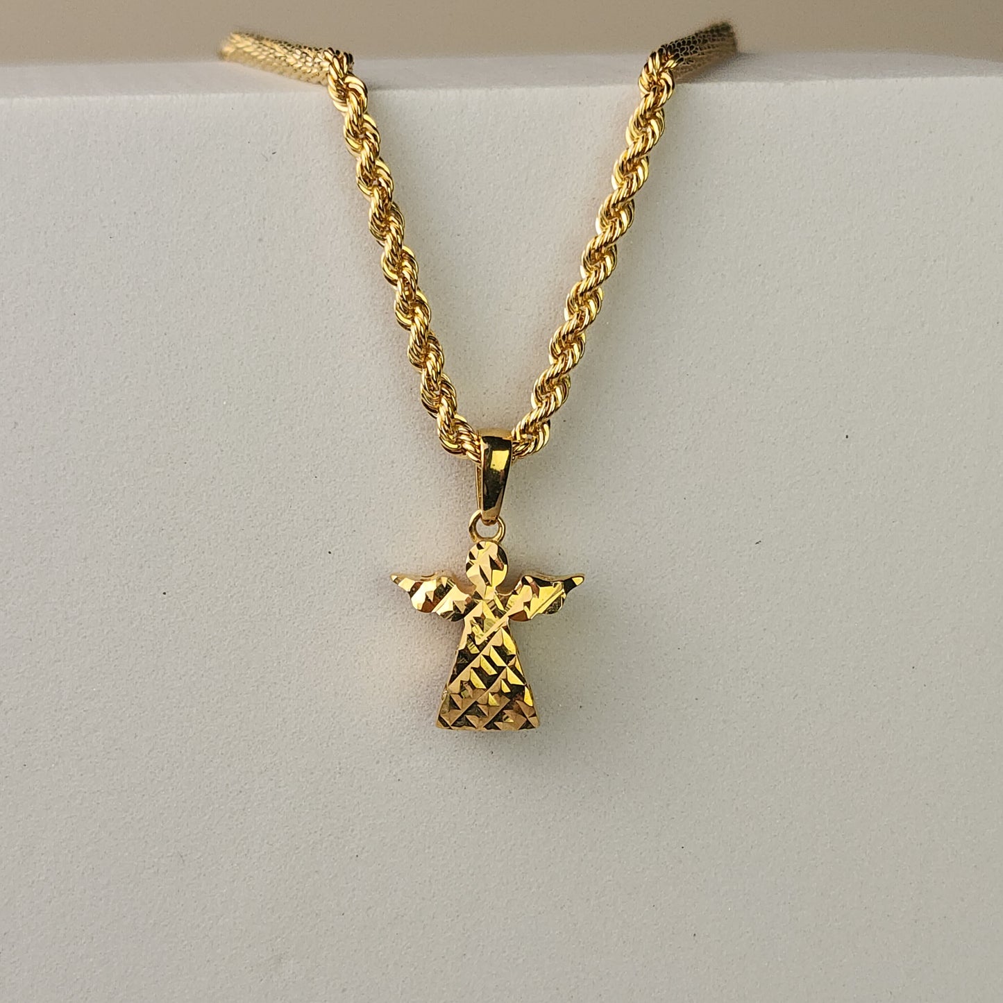COLGANTE ANGEL