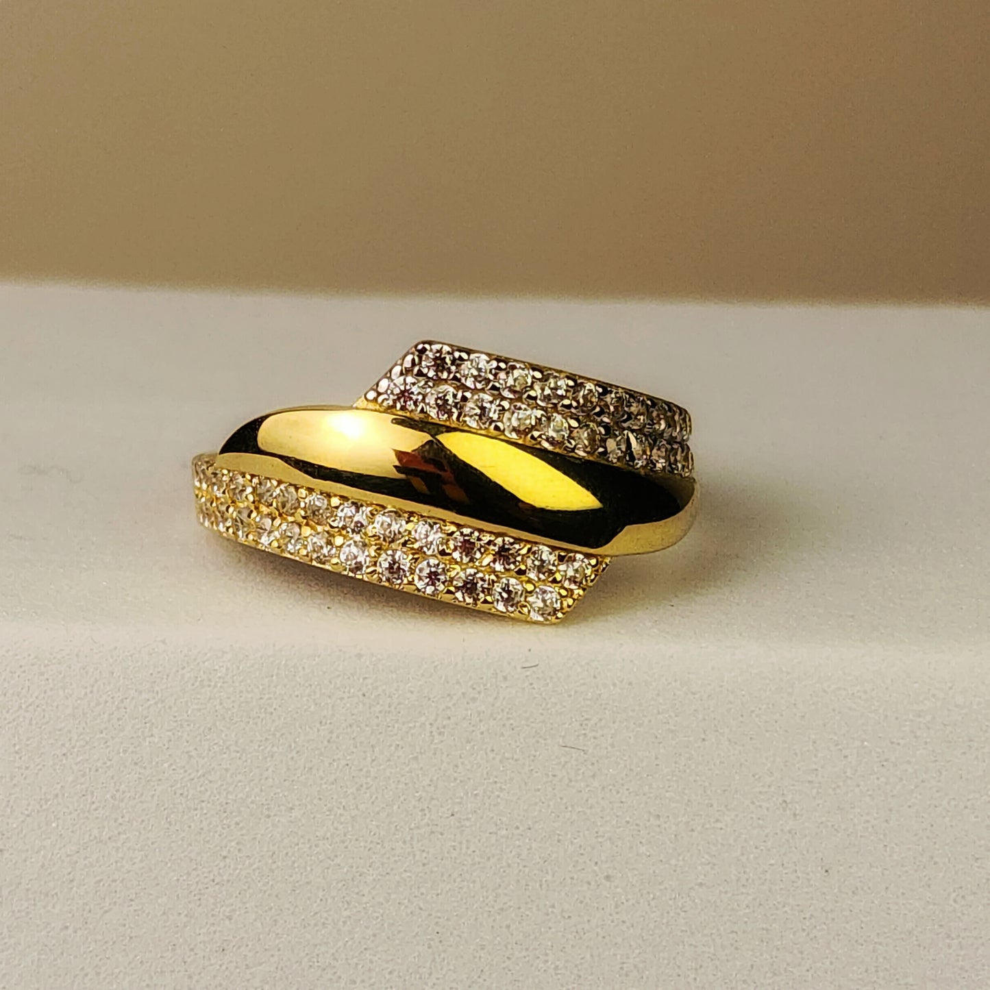 ANILLO ENTRELAZADO